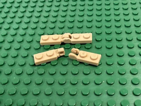 4x LEGO Tan Hinge Plate 1x2 Locking 1 & 2 Fingers End Bottom Grove 4884 #44301a