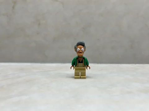 LEGO Apu Nahasapeemapetilon Minifigure (SIM017) - Simpsons Minifigure Series 1