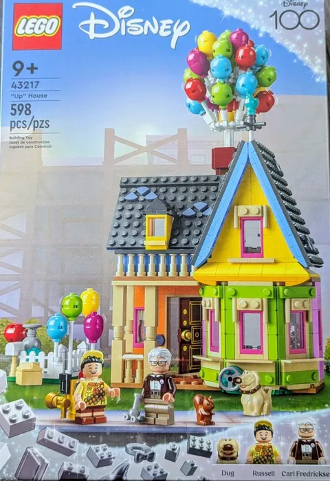 LEGO Disney 43217 "Up" House Disney 100 598pcs Set 9+ Dug Russell Carl