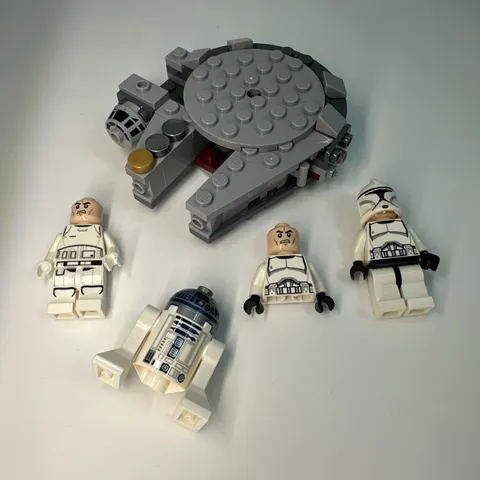 Lego Star Wars Minifigures And A Mini millennial Falcon (Missing Pieces)