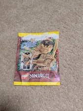 LEGO Ninjago: Cole Crystalized Minifigure with Dual Gold Weapons 892295