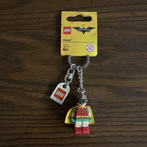 LEGO The Batman Movie Robin Key Chain 853634 Minifigure Tag Keyring Retired New