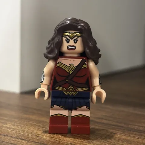 LEGO DC Super Heroes Wonder Woman sh0221 Minifigure Dawn of Justice