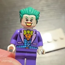 LEGO Batman The Joker Minifigure Purple Suit Outfit Green Hair 6+