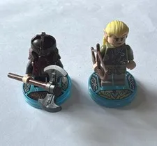LEGO Lord of the rings Legolas and Gimli minifigres with bases