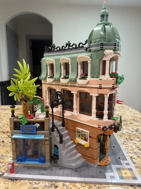 Lego 10297 Boutique Hotel Expert Creator Modular Set