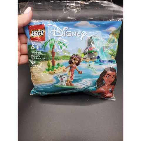 LEGO Disney - Moana's Dolphin Cove 30646 with Moana Buildable Figure