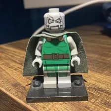 LEGO Doctor Doom Minifigure w/ Cape & Display Stand - NO HOOD 