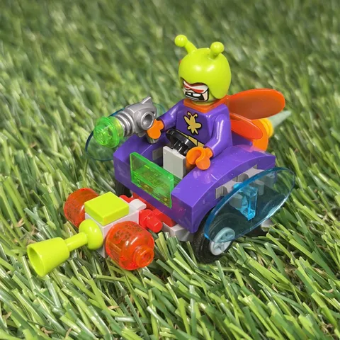Lego DC Super Heroes Killer Moth Minifigure 76069 Mighty Micros With Gun & Car!
