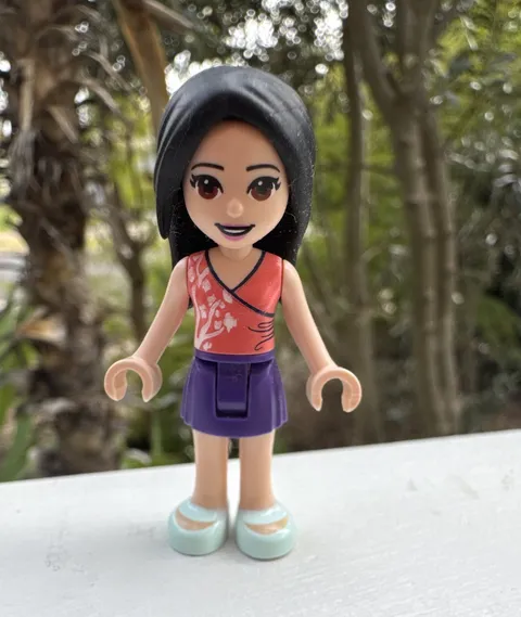 LEGO Friends mini-doll of Emma version frnd0183