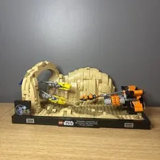 LEGO Set 75380 Star Wars Mos Espa Podrace Diorama Used- Complete Set