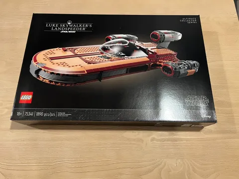 LEGO Star Wars UCS Luke Skywalker’s Landspeeder 75341 New Sealed