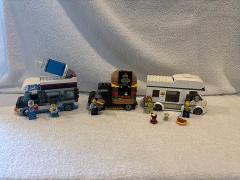 Lego City Lot Of 3 Complete With Manual And Minifigures Retired