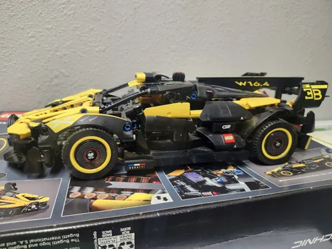 LEGO TECHNIC: Bugatti Bolide (42151)