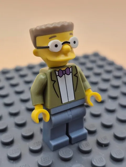 LEGO The Simpsons Series 2: Waylon Smithers Minifigure sim041