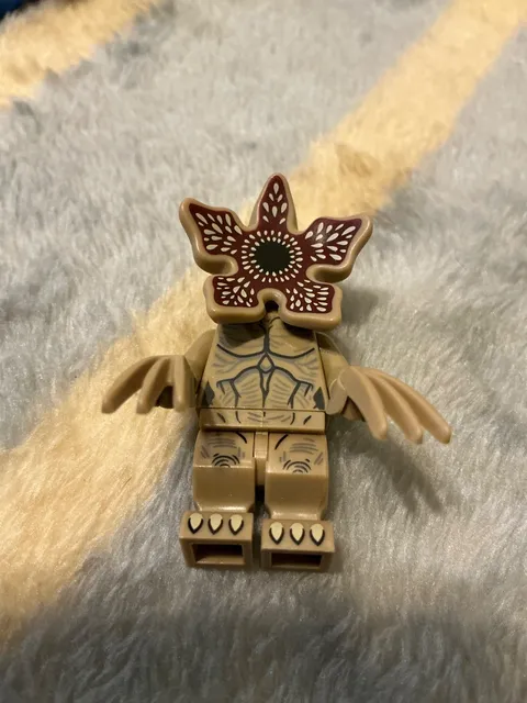 LEGO Authentic Demogorgon Minifigure Stranger Things 75810 official monster