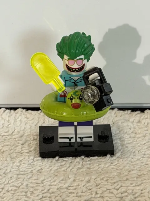 Lego Batman series 2 tropical joker minifigure.