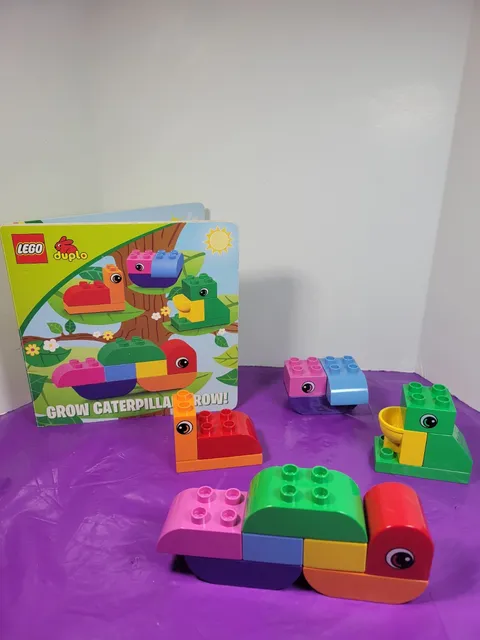 Duplo Read & Build Grow Caterpillar Grow Book & Blocks Complete Set 6758