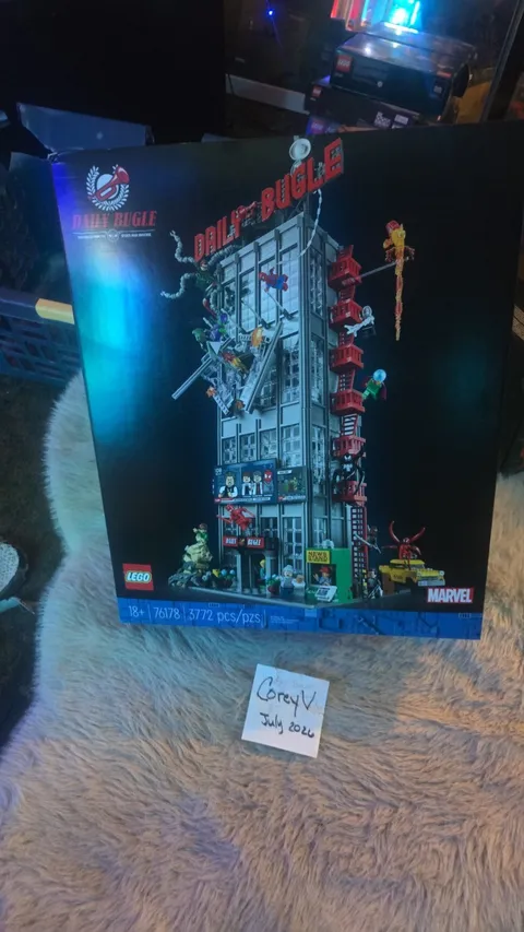 LEGO - Daily Bugle (76178) - Super Heroes: Spider Man, Peter Parker, Venom - NIB