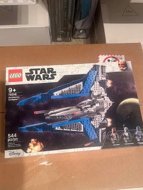 LEGO Star Wars: Mandalorian Starfighter (75316) New, Sealed Box