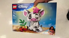 LEGO Disney Stitch 43292 Complete Set 885 Pieces Box Plastic Age 9+