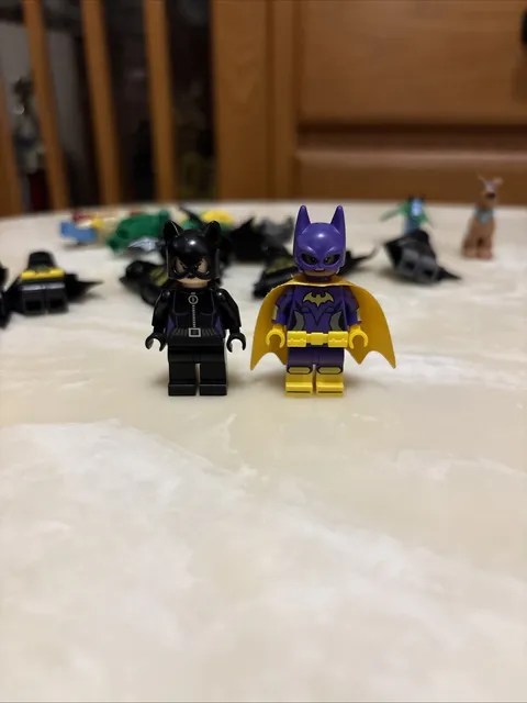 LEGO Catwoman SH0006 & Batgirl SH0305 Bundle