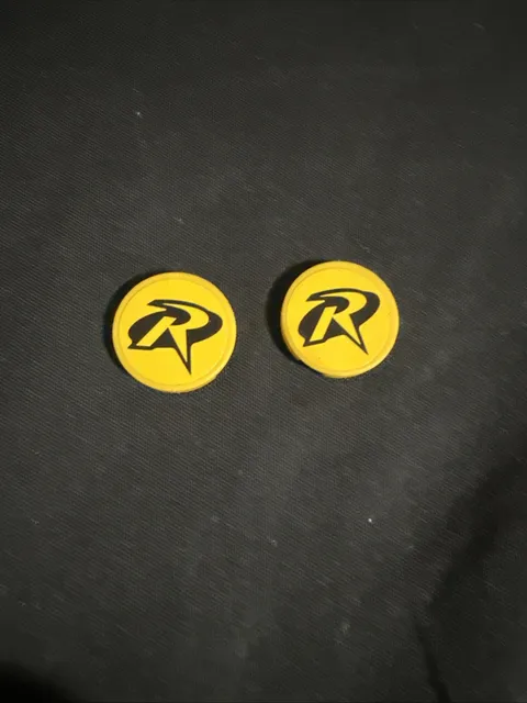 LEGO Batman Yellow Tile Round 2x2 Black R Outline (Robin Logo) Pattern 4150pb040