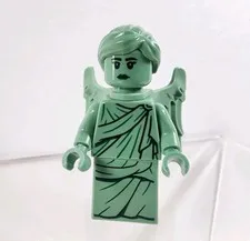 LEGO 10365 Pirates Of The Caribbean Black Pearl Green Statue Wings Figurehead 