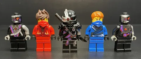 LEGO NINJAGO rebooted/ techno robe Jay and Kai + nindroids (read)