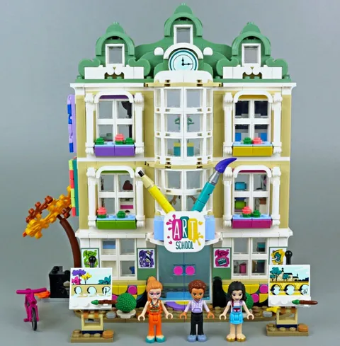 LEGO Friends 41711 Emma's Art School Complete Set 844pcs 8+ With Box