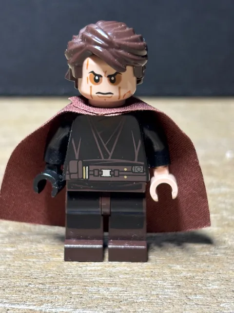 LEGO Star Wars Sith Eyes Anakin Skywalker Minifigure 9526 Palpatine's Arrest