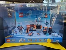 LEGO City Store Display Case 60036 Artic Base Camp!