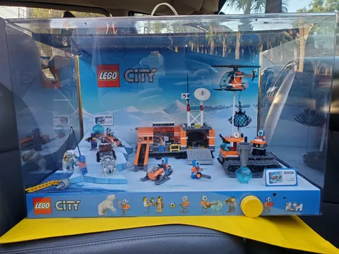 LEGO City Store Display Case 60036 Artic Base Camp!