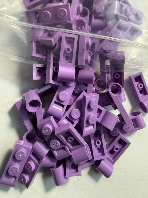 LEGO-NEW-#3172-MEDIUM LAVENDER-PLATE MOD/ 1 X 2/PIN HOLE END-20 PIECES