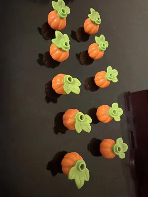 LEGO Orange Pumpkins with Flower Plant Plates  - Quantity of 10 Pumpkins