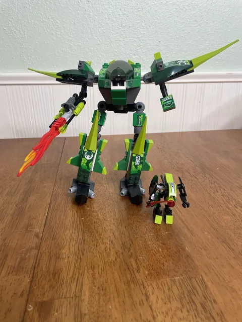 LEGO Kit 8114 Exo-Force Chameleon Hunter Incomplete