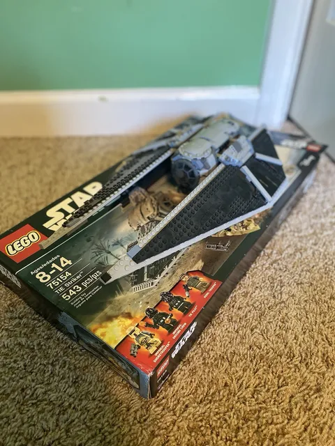 LEGO Star Wars: TIE Striker 75154