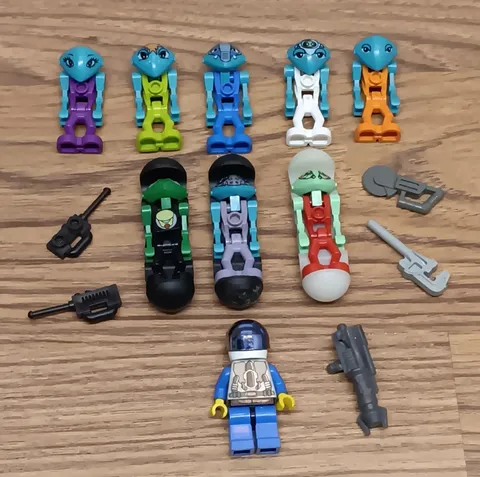 Lego Life On Mars Minifigues  Lot FREE SHIPPING 