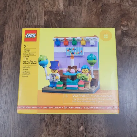 LEGO 40584 Birthday Diorama Building Toy 157 pcs NIB Sealed