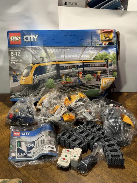 LEGO City 60197 Passenger Train - NEW Open Box RETIRED Complete set - Worn Box