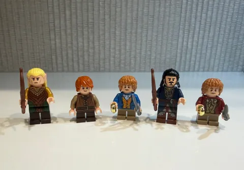 Lego Bilbo Baggins Blue Coat Minifigure Lot (Lord of the Rings/The Hobbit) 