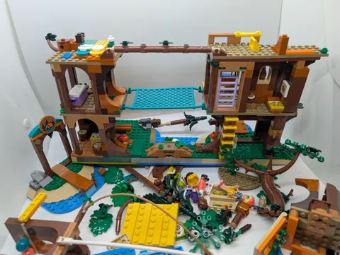 LEGO Friends - Adventure Camp Tree House (42631) Mostly Complete