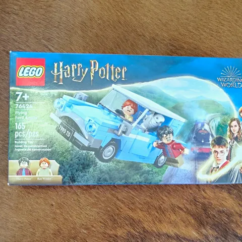 LEGO Harry Potter Flying Ford Anglia 76424 Set 165pcs Age 7+ Wizards
