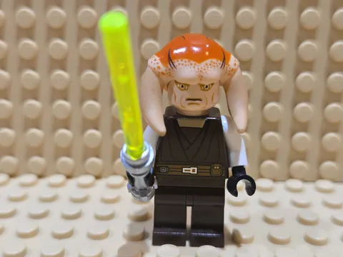 LEGO Star Wars Saesee Tiin SW0308 Minifigure From sets 7931 9498