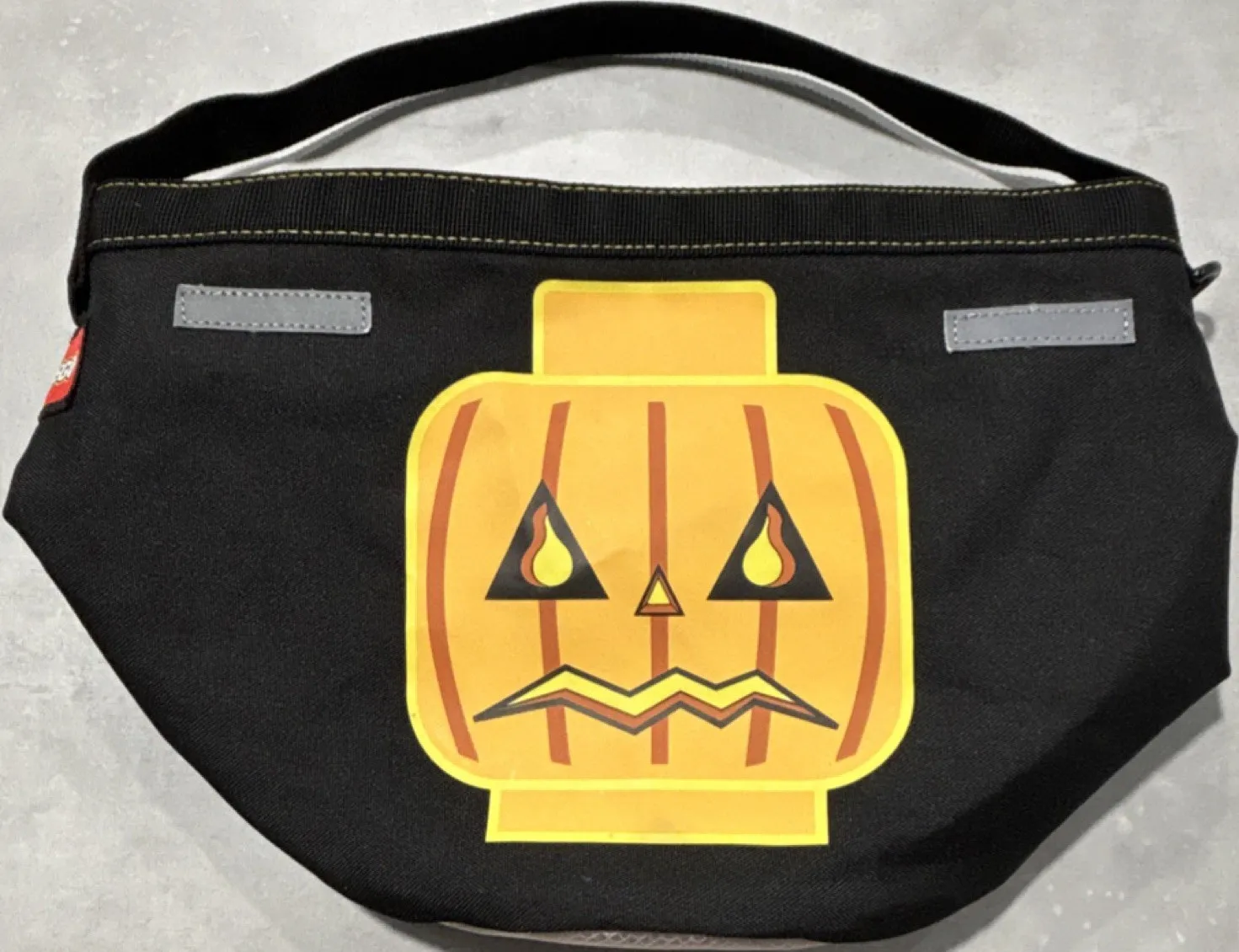 LEGO Pumpkin Head Storage Bin 1.5 gal Carry Handle Mesh Window Black MPN