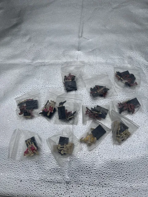 12 Unassembled LEGO Star Wars Battle Droid Lot Security & Blasters Various Color