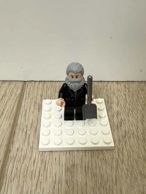 LEGO Old Man Marley Minifig IDEA103 Home Alone 21330 Ideas