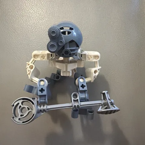 LEGO Bionicle 8582 - Matoro - 100% Complete - Matoran of Mata Nui - 2003