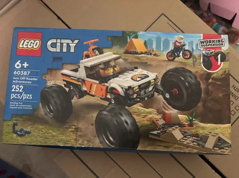 60387 LEGO City 4x4 Off-Roader Adventures NEW box scratched