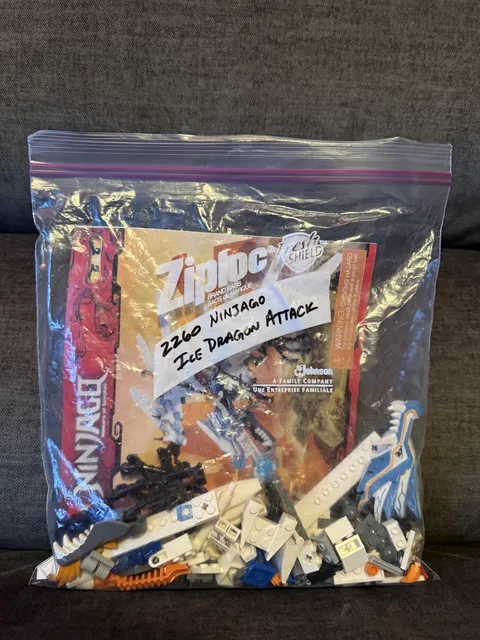 LEGO NINJAGO: Ice Dragon Attack (2260), Original Instructions, Missing minifig